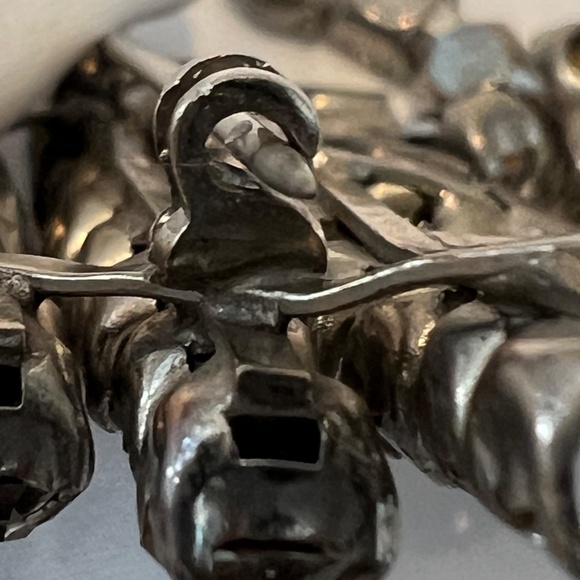 Art Deco Brooch Cascade Clear Rhinestones C clasp Sparkly - Picture 8 of 12